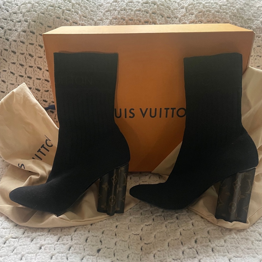 Black Louis Vuitton booties - Picture 6 of 8